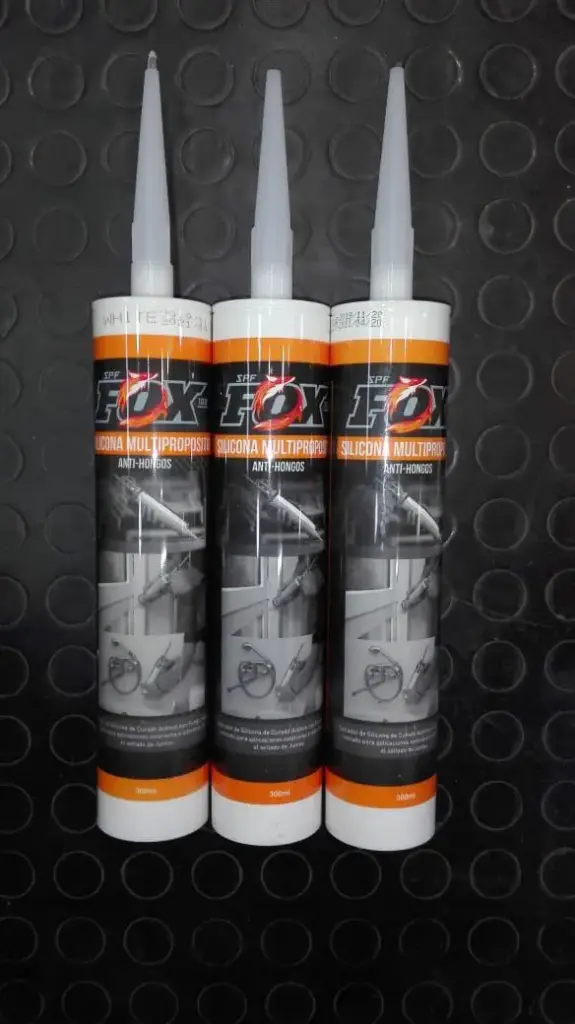 [SPF3003] SILICONA TUBO NEGRA 300CC FOX
