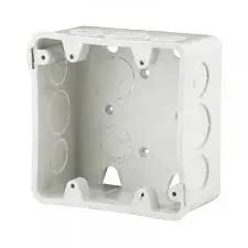 CAJA 2400 4X4 PLASTICA BLANCO RETIE INDUMA